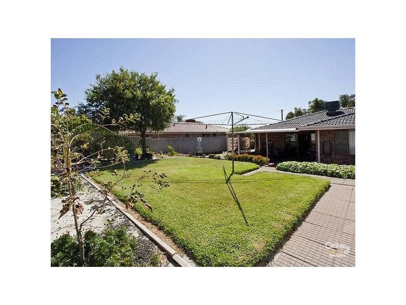 27 Hannan Place, Huntingdale WA 6110