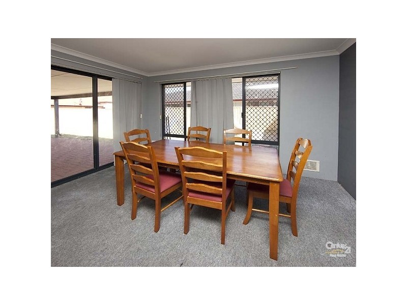 2 Bridge Road, Canning Vale WA 6155