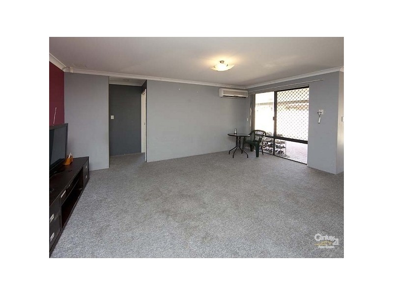 2 Bridge Road, Canning Vale WA 6155