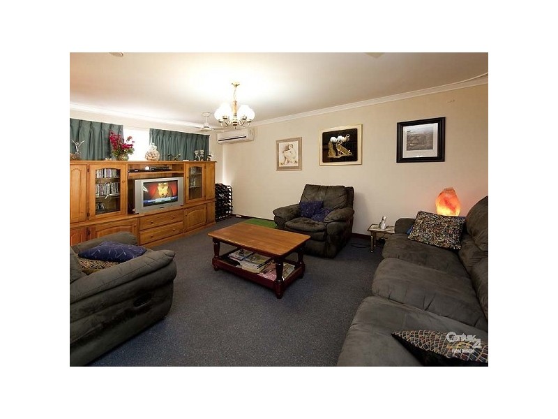 12 Norfolk Street, Forrestfield WA 6058