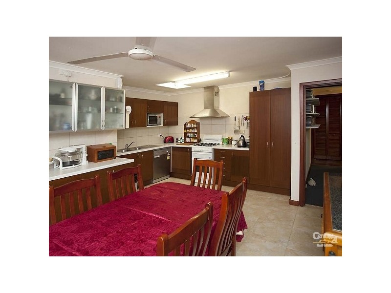 12 Norfolk Street, Forrestfield WA 6058