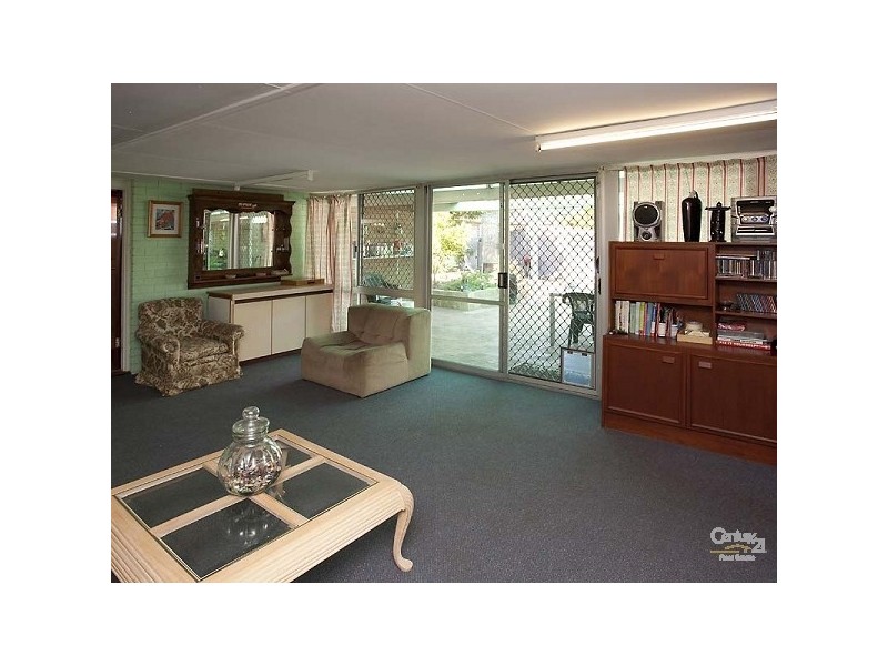 12 Norfolk Street, Forrestfield WA 6058