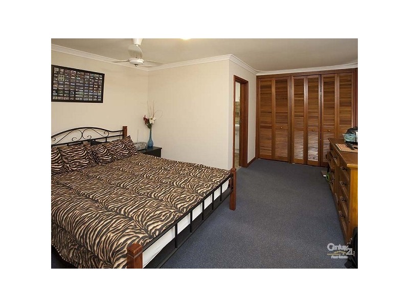 12 Norfolk Street, Forrestfield WA 6058