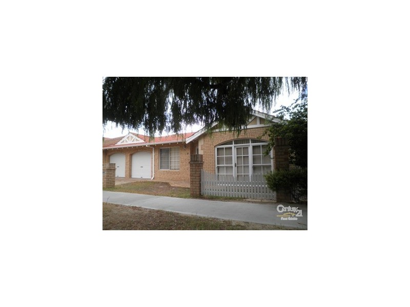 18 Sleat Road, Mount Pleasant WA 6153