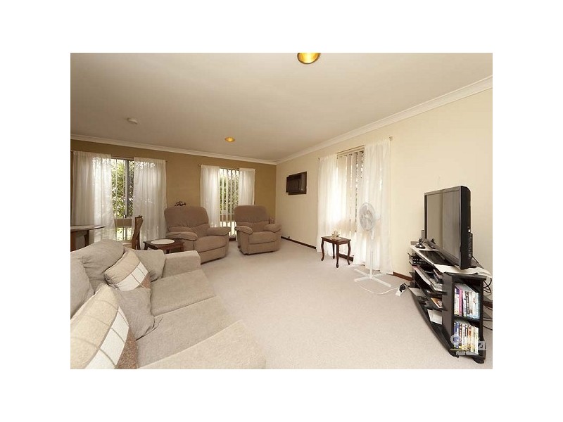 35 Hilton Crescent, Maddington WA 6109