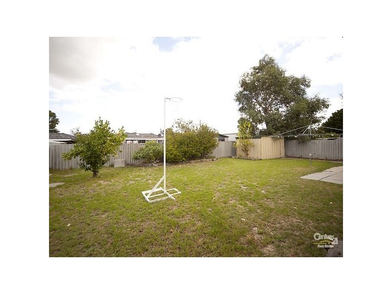 35 Hilton Crescent, Maddington WA 6109
