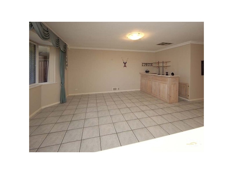 28 Goodwood Way, Canning Vale WA 6155