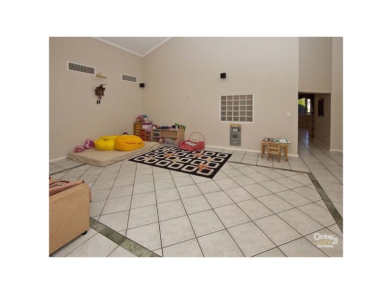 28 Goodwood Way, Canning Vale WA 6155