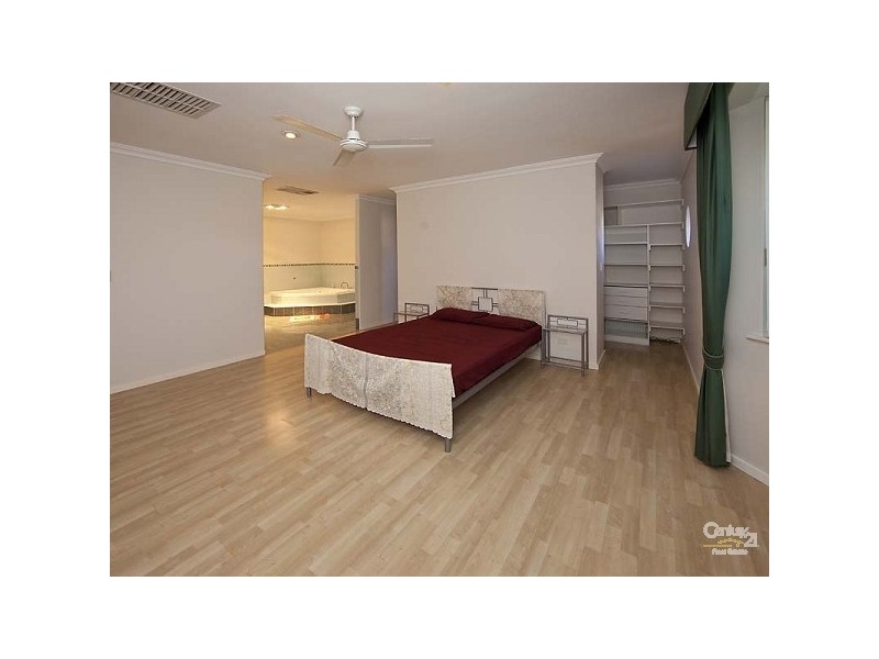 28 Goodwood Way, Canning Vale WA 6155
