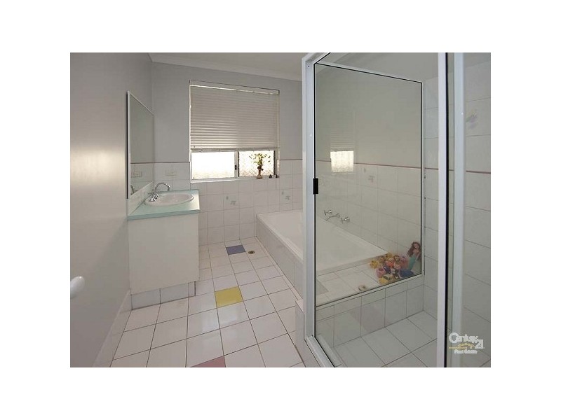 28 Goodwood Way, Canning Vale WA 6155