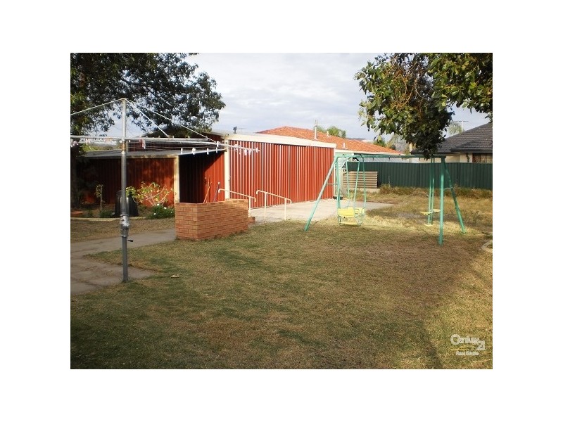 9 Helm Street, Maddington WA 6109