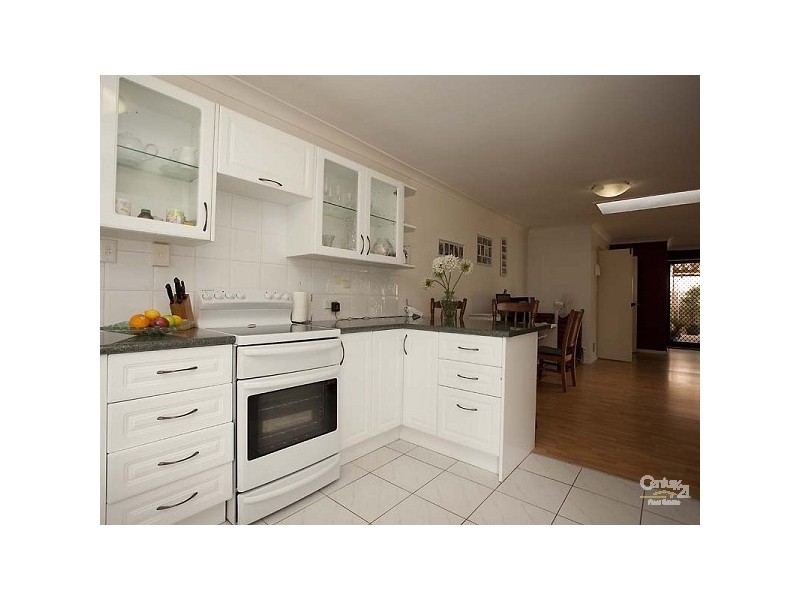 90 Regency Drive, Thornlie WA 6108