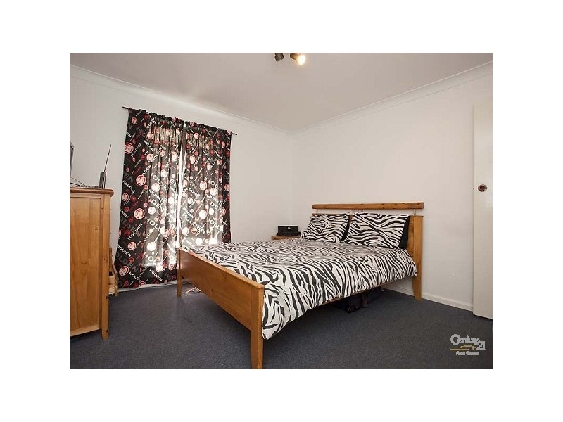 90 Regency Drive, Thornlie WA 6108