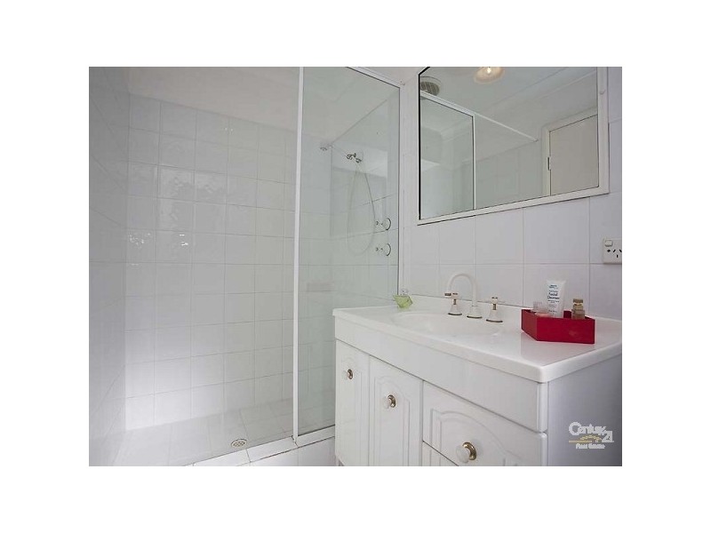 90 Regency Drive, Thornlie WA 6108