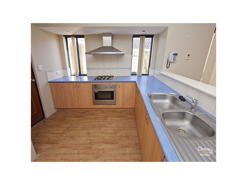 20 Deflexa Road, Canning Vale WA 6155