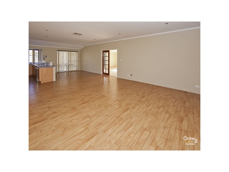 20 Deflexa Road, Canning Vale WA 6155