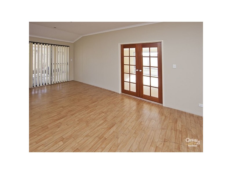 20 Deflexa Road, Canning Vale WA 6155