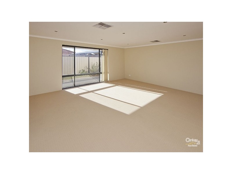 20 Deflexa Road, Canning Vale WA 6155