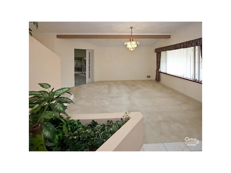 15 Pimelia Grove, Thornlie WA 6108