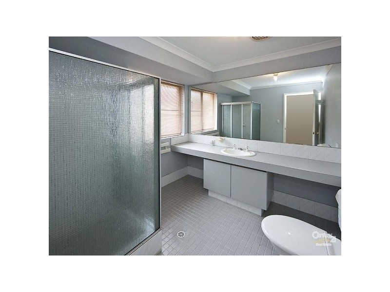 15 Pimelia Grove, Thornlie WA 6108