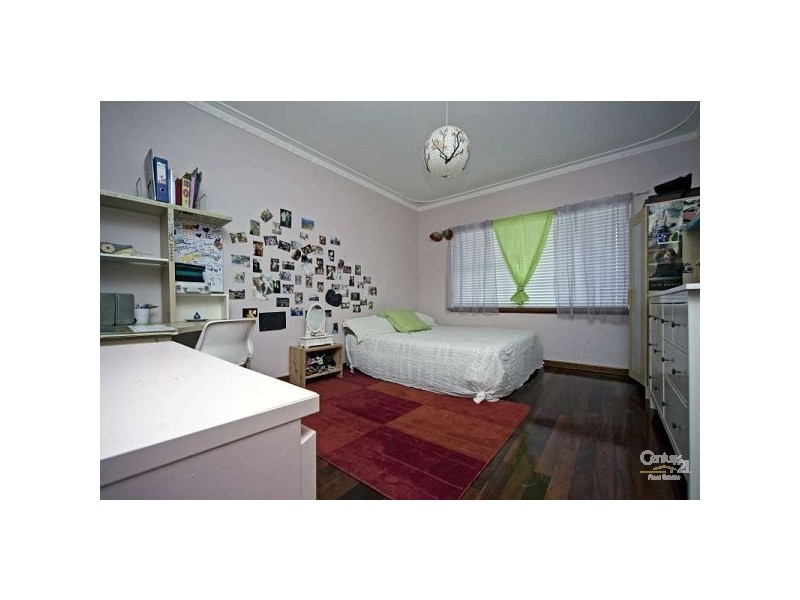 28 Michael Street, Beaconsfield WA 6162