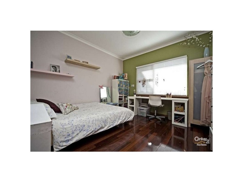 28 Michael Street, Beaconsfield WA 6162