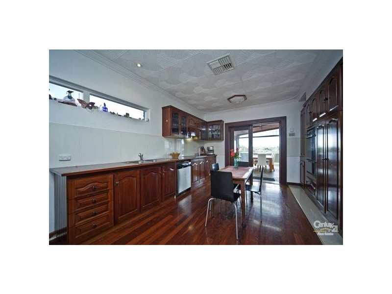 28 Michael Street, Beaconsfield WA 6162