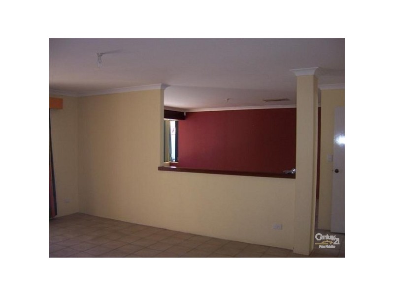 6 Wineberry Loop, South Lake WA 6164