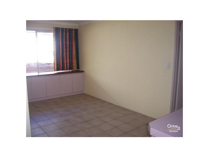 6 Wineberry Loop, South Lake WA 6164