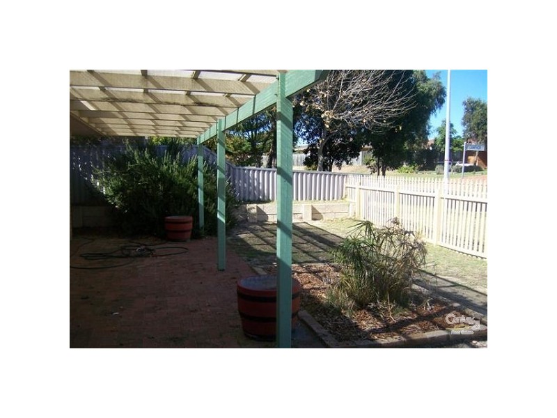 6 Wineberry Loop, South Lake WA 6164