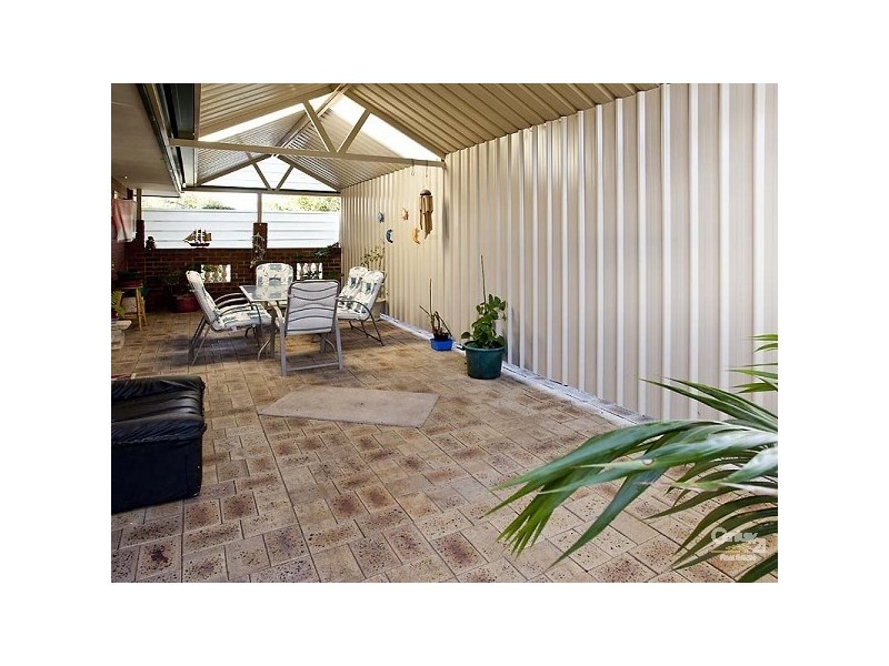 9 Newborough Place, Huntingdale WA 6110