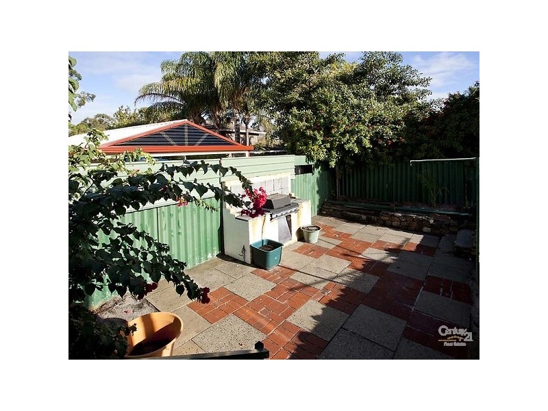 9 Newborough Place, Huntingdale WA 6110