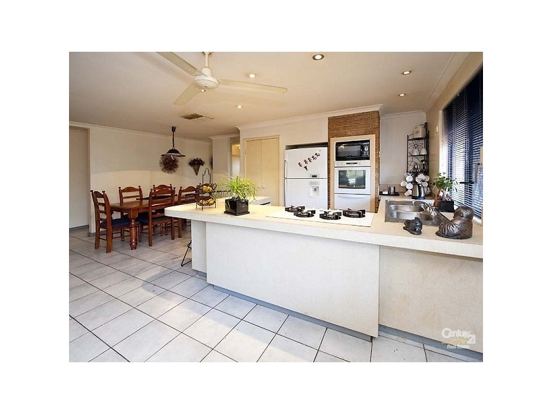 43 Brunswick Road, Thornlie WA 6108