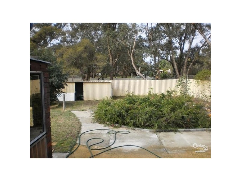11 Reigate Street, Gosnells WA 6110