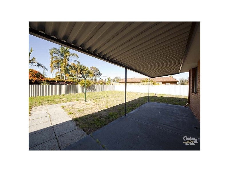 4 Glenhurst Court, Camillo WA 6111