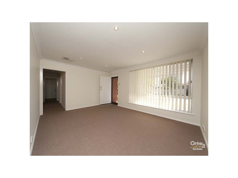 4 Glenhurst Court, Camillo WA 6111