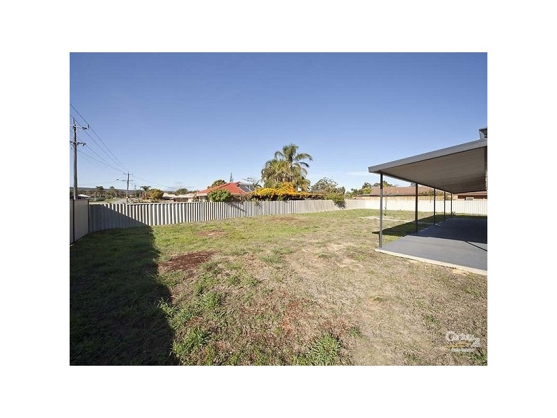 4 Glenhurst Court, Camillo WA 6111