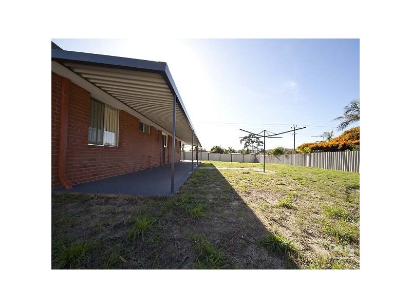 4 Glenhurst Court, Camillo WA 6111