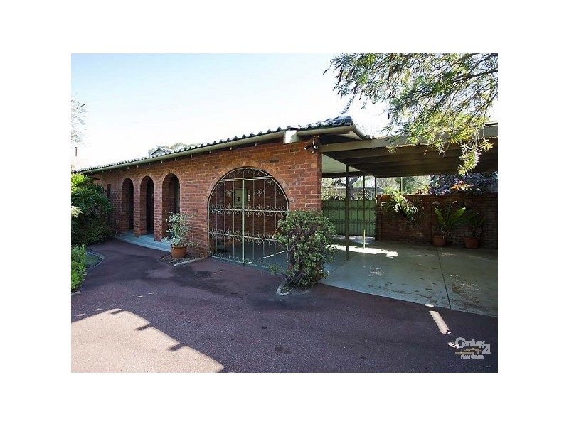 67 Berehaven Avenue, Thornlie WA 6108