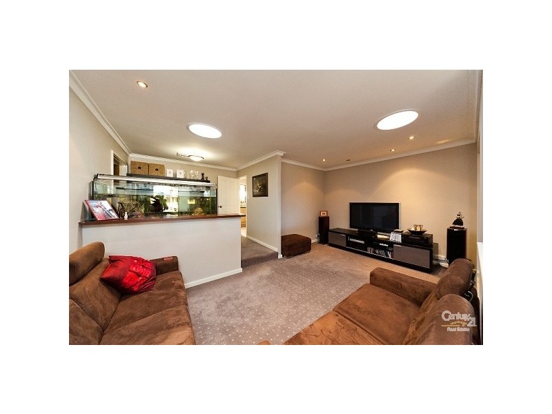 17 Celosia Way, Riverton WA 6148