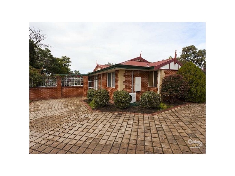 1/51 Astley Street, Gosnells WA 6110