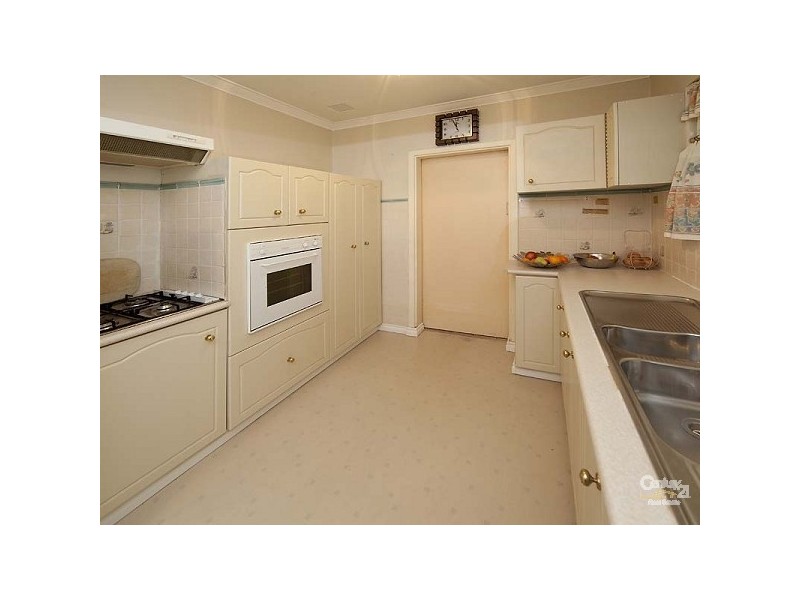 13 Birchington Street, Beckenham WA 6107