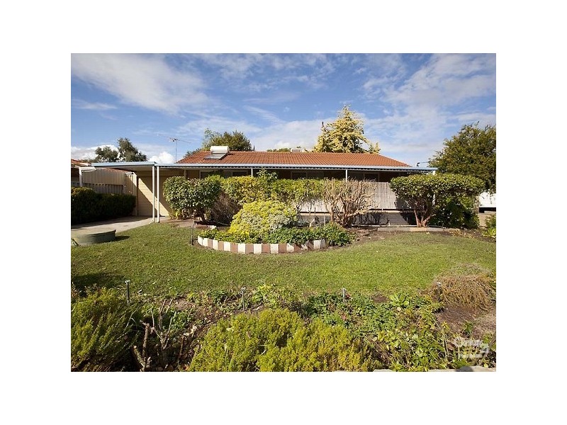 13 Birchington Street, Beckenham WA 6107