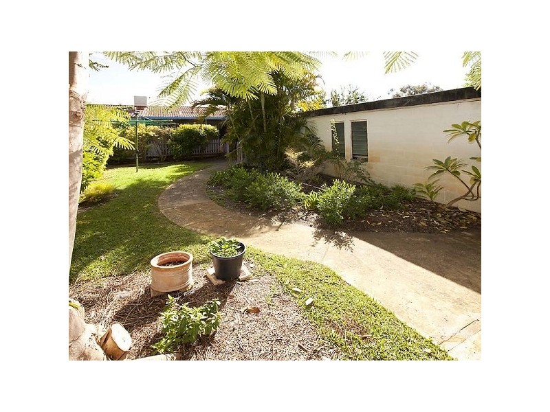 13 Birchington Street, Beckenham WA 6107