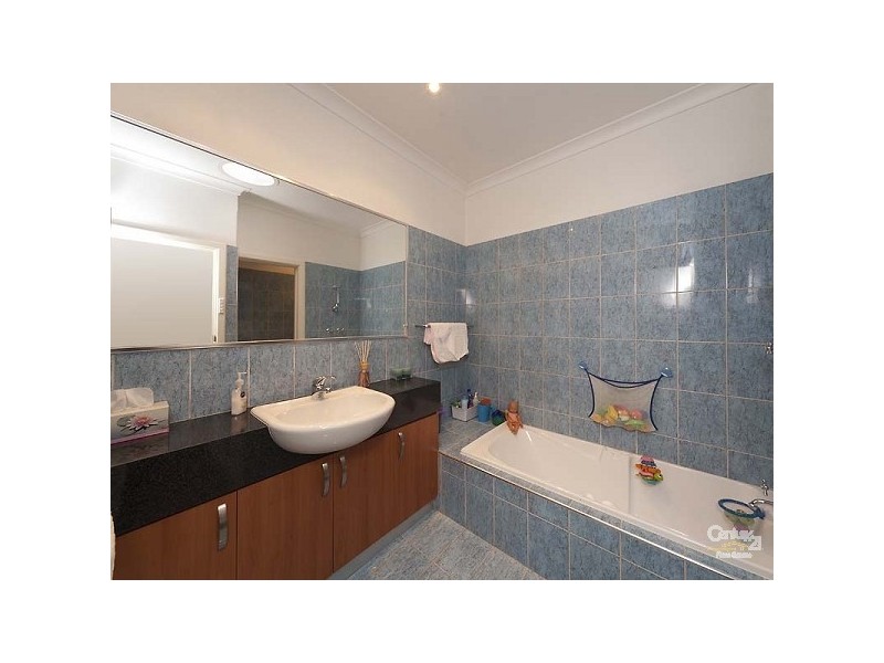 59 Redwood Crescent, Melville WA 6156