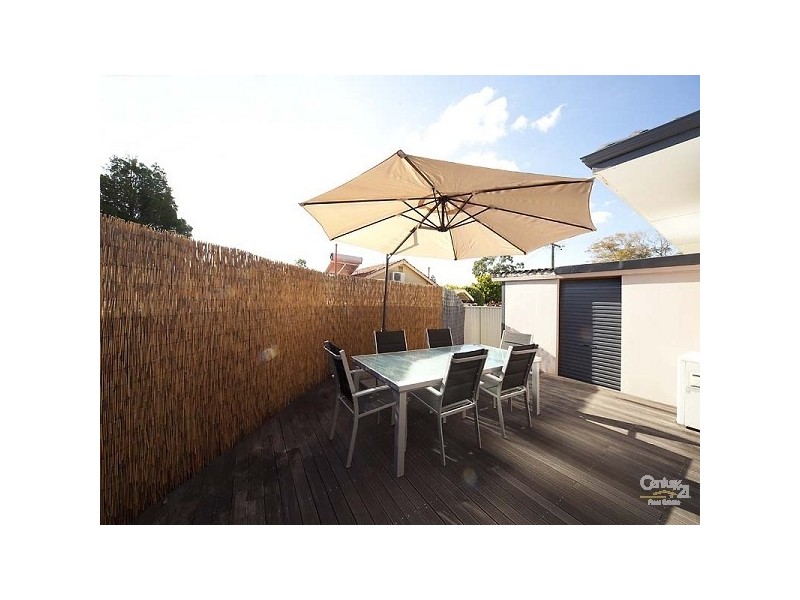 59 Redwood Crescent, Melville WA 6156