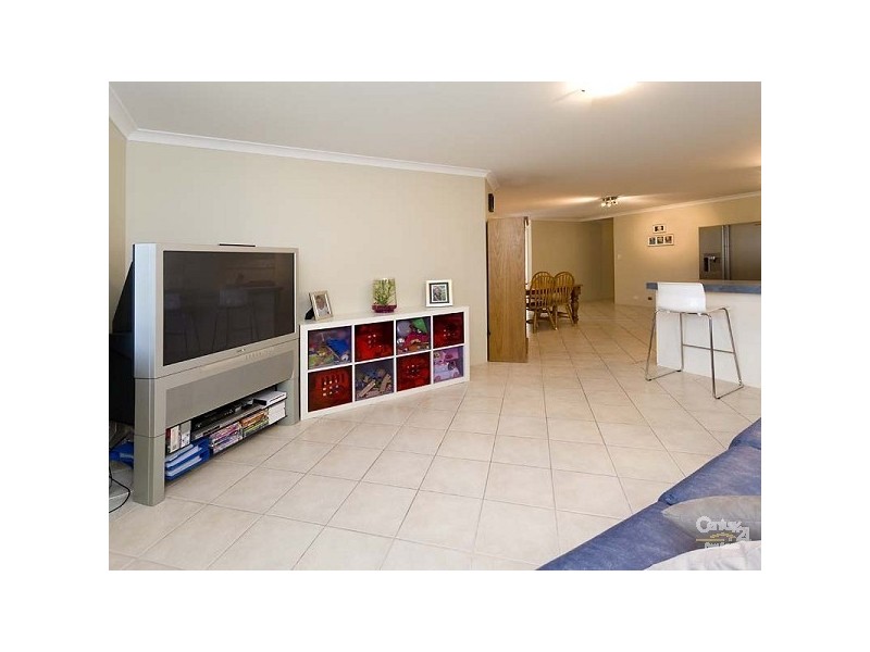 31 Cardiff Loop, Huntingdale WA 6110