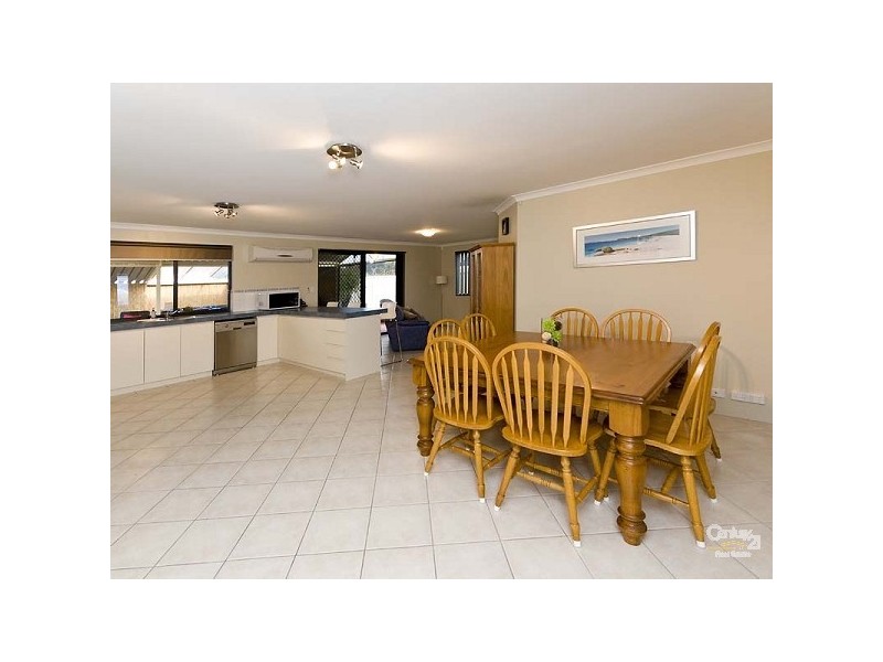 31 Cardiff Loop, Huntingdale WA 6110