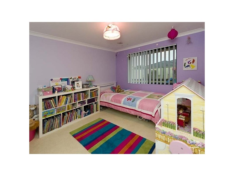 31 Cardiff Loop, Huntingdale WA 6110