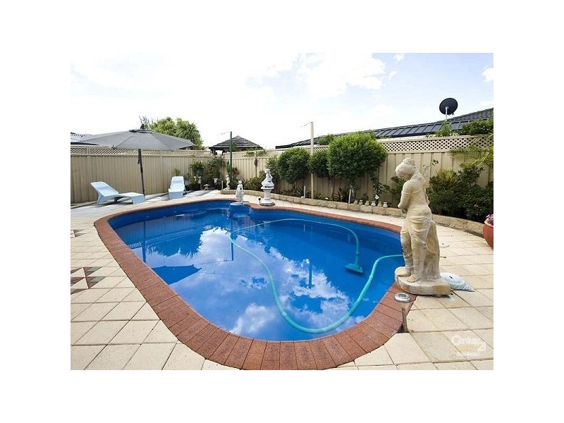 18 Jasper Corner, Canning Vale WA 6155